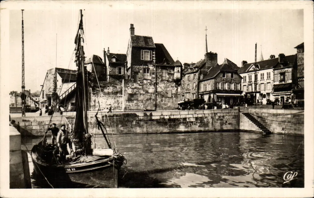 Honfleur — A Lieutenante — C.A.P. Paris - Frente