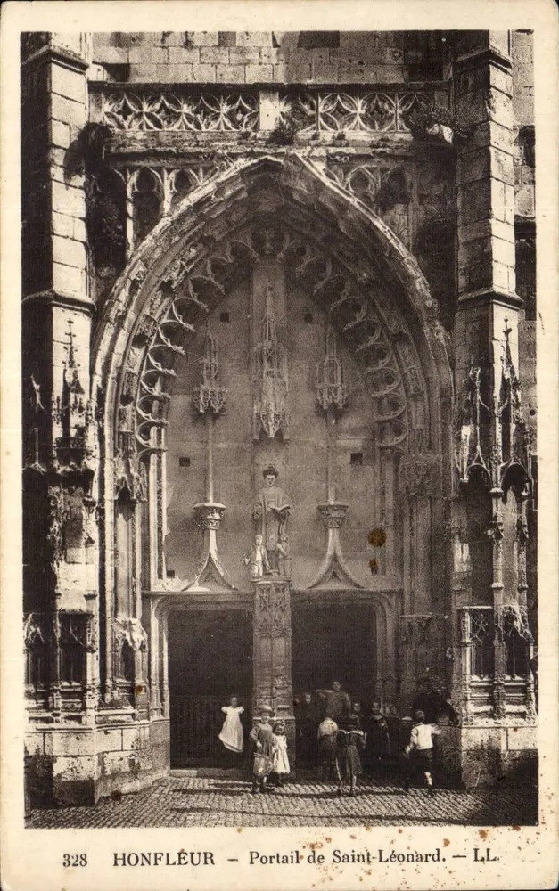Honfleur — Portal de São Leão — LL. — n° 328 - Frente