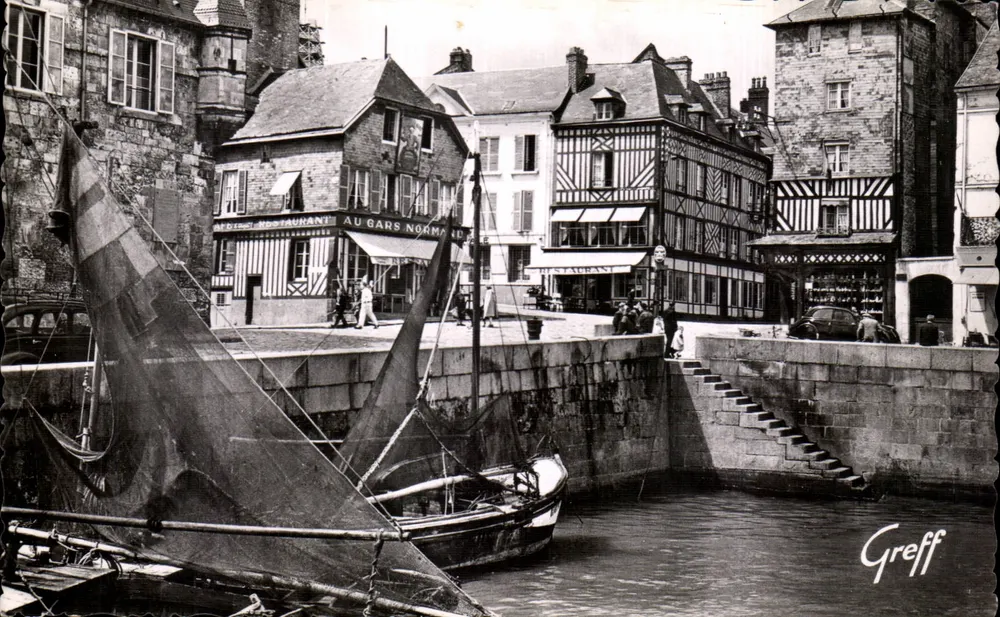 HONFLEUR (Calvados) — Alte normannische Häuser in der Nähe des Hafens — Éditions GREFF, n° 596 - Vorderseite