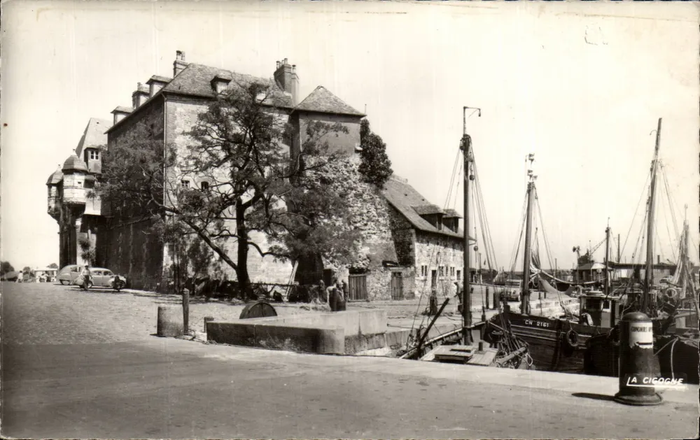 Honfleur — Die Kais und das Lieutenancé — Ed. La Cigogne - Vorderseite