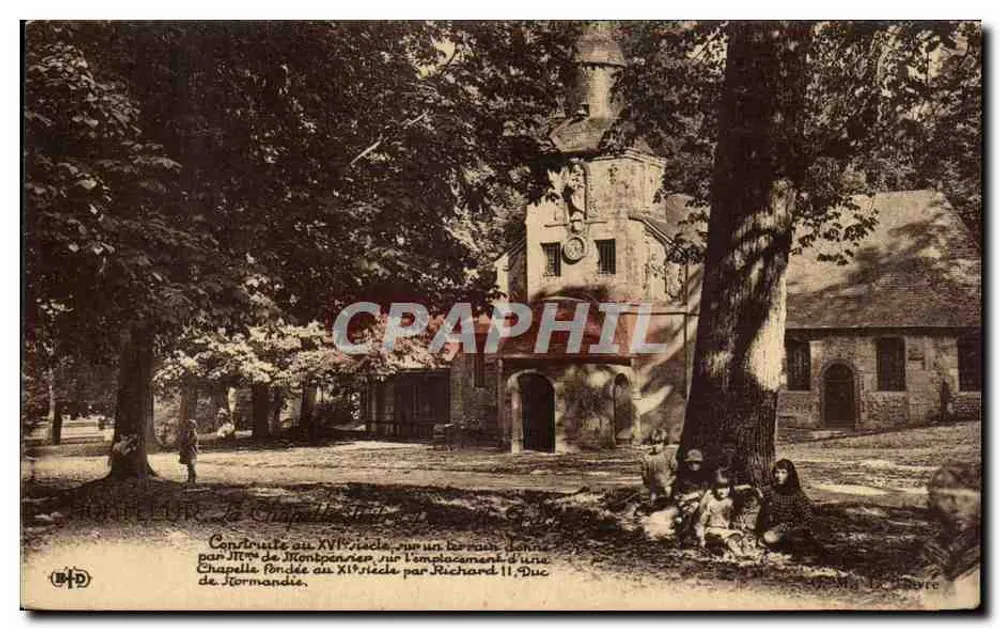 Capela de Stornandie — fundada no século XII por Ricardo II, Duque da Normandia — editada por BPD - Frente