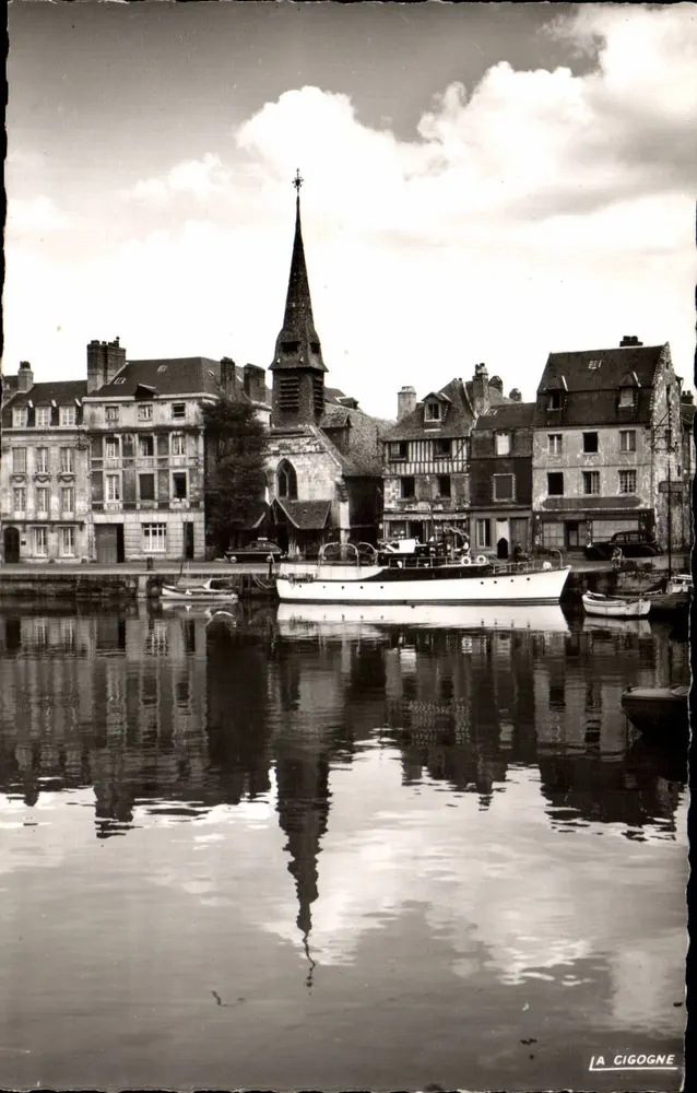 Das Museum, das sich im alten Bassin spiegelt — Honfleur — Editionen 'LA CIGOGNE' - Vorderseite