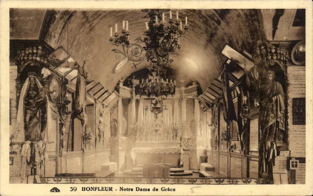 Honfleur - Nossa Senhora da Graça — interior da igreja — editor C.P.A.S. (n° 39) - Frente