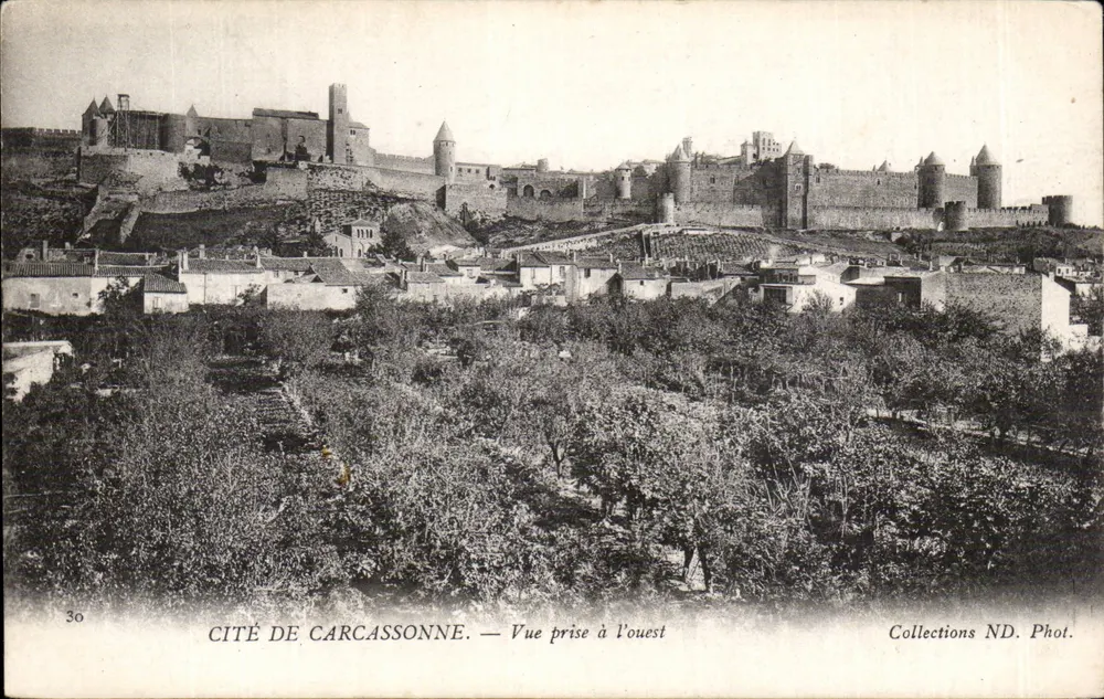 Cidade de Carcassonne — Vista tirada a oeste — Collections ND. Phot. - Frente