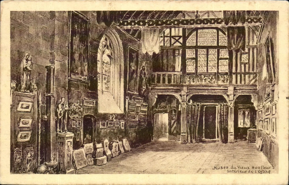 Museum des alten Honfleur — Innenansicht der Kirche - Vorderseite