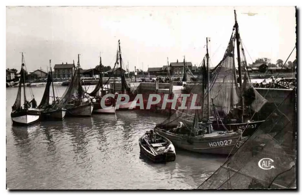 Honfleur (Calvados) - A entrada do porto — Edição GALF - Frente