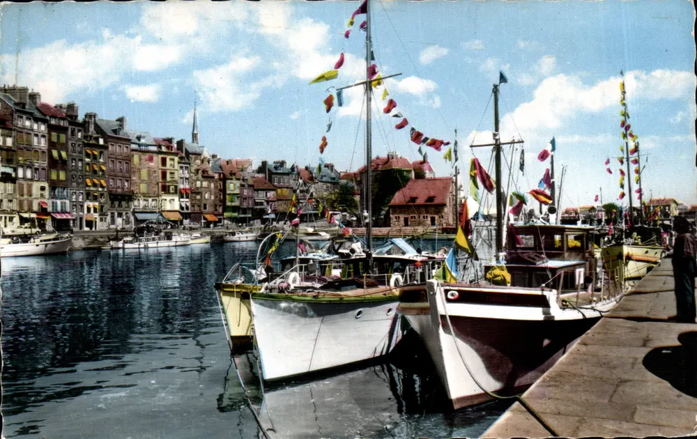 Honfleur (Calvados) — Quai Sainte-Catherine und die Yachten — Cliché B. MUTOt, T. 204 - Vorderseite