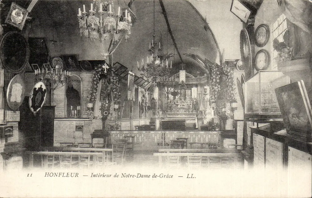 Honfleur — Interior da Igreja de Nossa Senhora da Graça — LL. - Frente