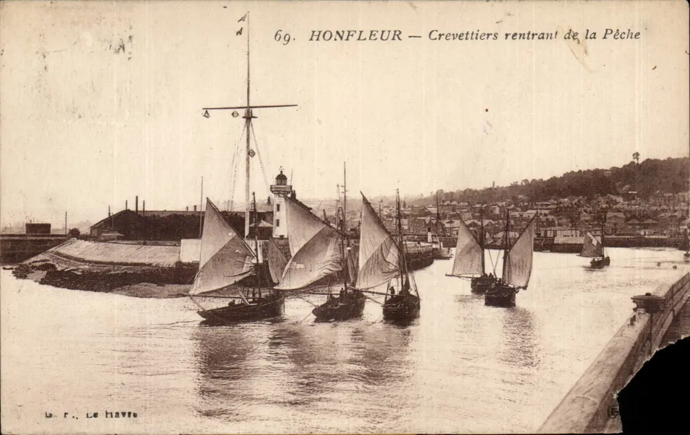 Honfleur — Crevetteros regresando de la Pesca — L.F. Le Havre, n°69 - Anverso