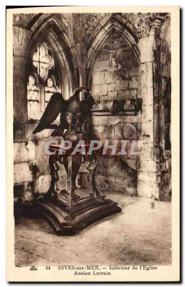 Dives-sur-Mer — Innenansicht der alten Lutrain-Kirche — Verlag: Arts Photographiques - Vorderseite
