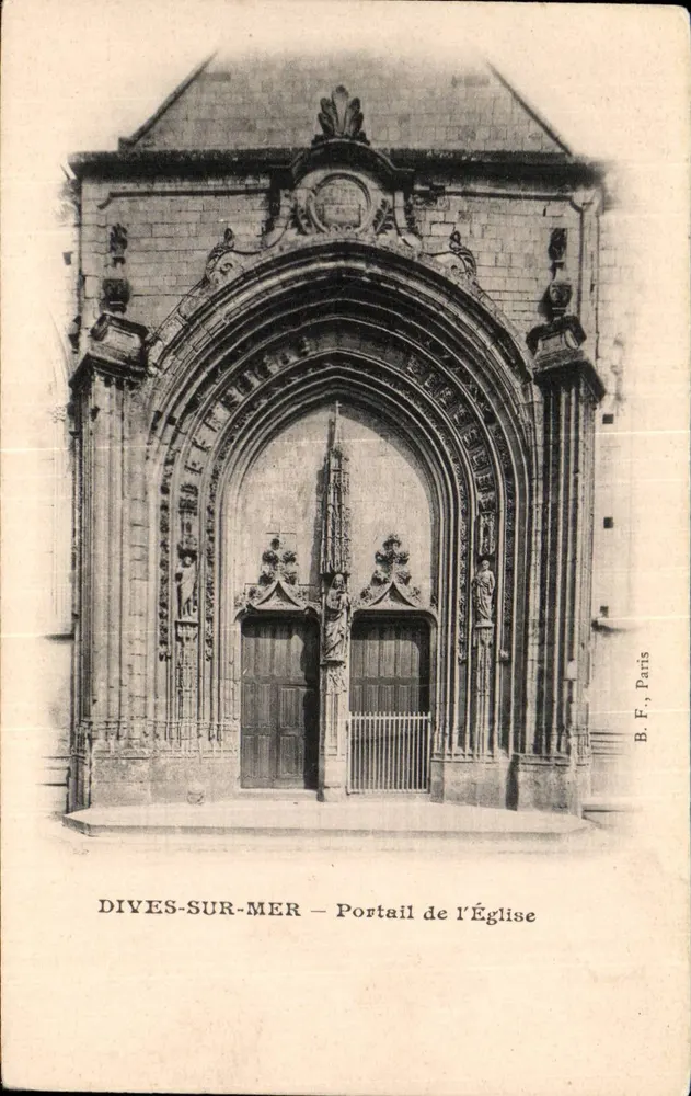 Dives-sur-Mer — Portal der Kirche — B.F. Paris - Vorderseite