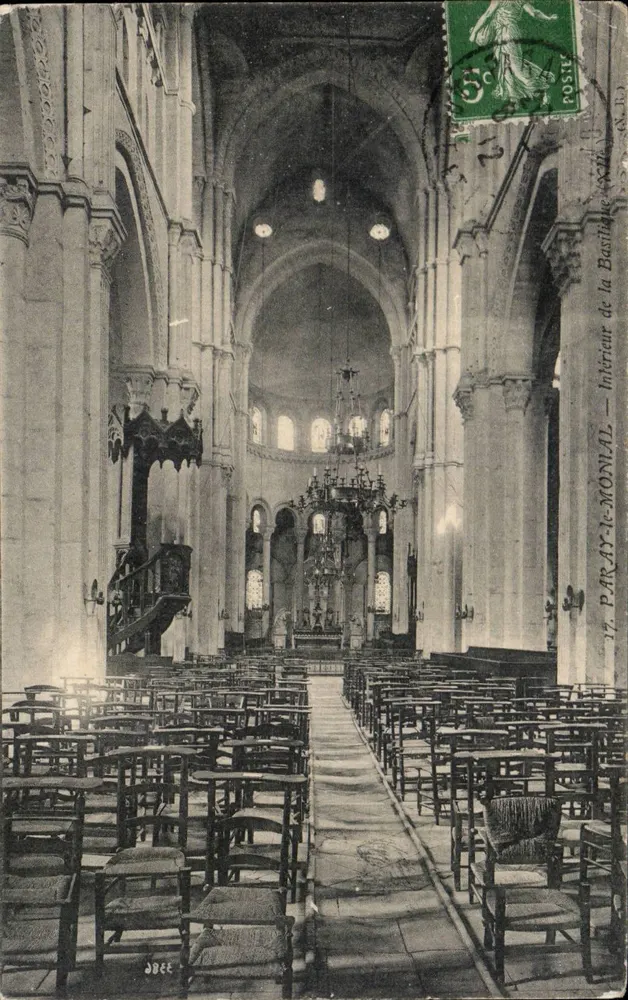Intérieur de la Basilique — Paray-le-Monial — Éditeur : M. B. (n° 17) - Frente