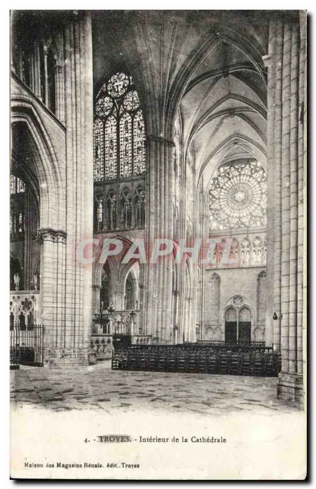 Troyes - Interior da Catedral — Maison des Magasins Réunis, n°4 - Frente