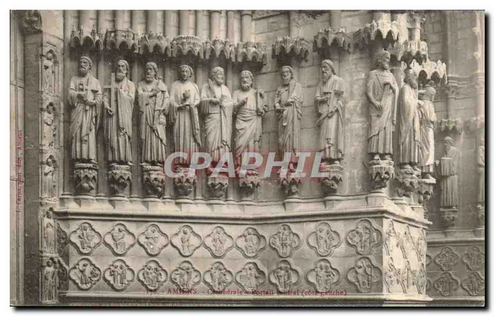 Amiens — Kathedrale — Hauptportal (linker Seitenbereich) - Vorderseite