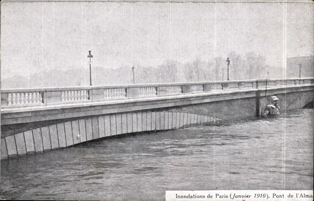 Überschwemmungen in Paris (Januar 1910). Brücke Alma — Ansichtskarte - Vorderseite