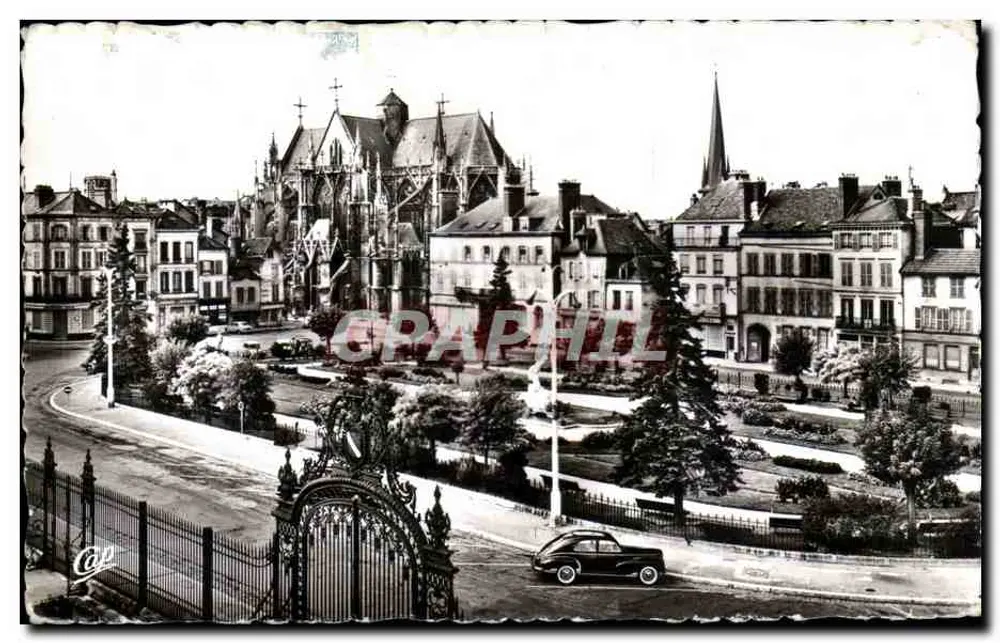 Troyes — Der Garten des Präfekten und die Kirche Saint-Urbain IV - Vorderseite