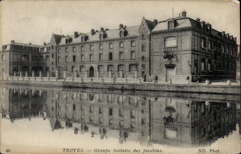 Troyes — Schule der Jacobiner — ND. Phot. - Vorderseite
