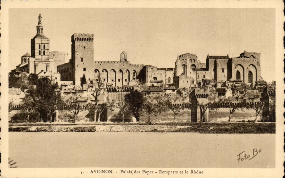 Avignon - Palast der Päpste - Mauern und der Rhône — Foto Bo - Vorderseite