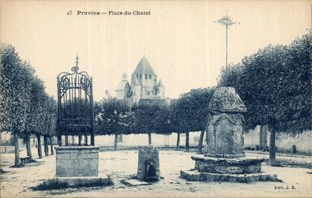Provins — Place du Chatel — Edit. J. B. - Frente