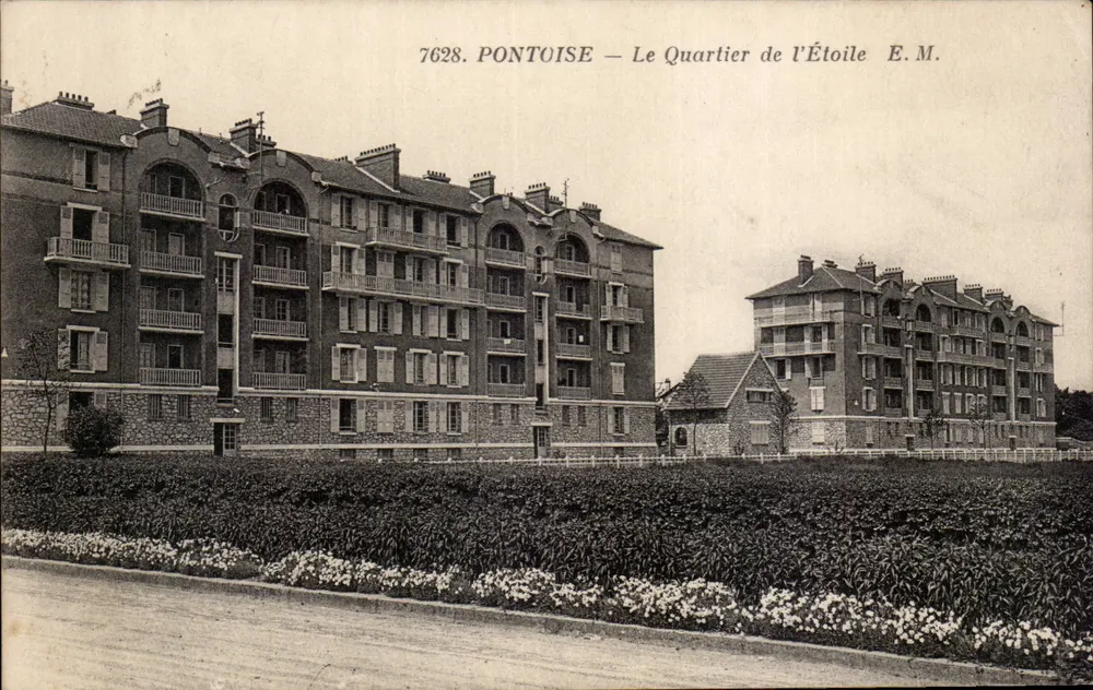 Pontoise — O Bairro da Estrela — E.M. n°7628 - Frente