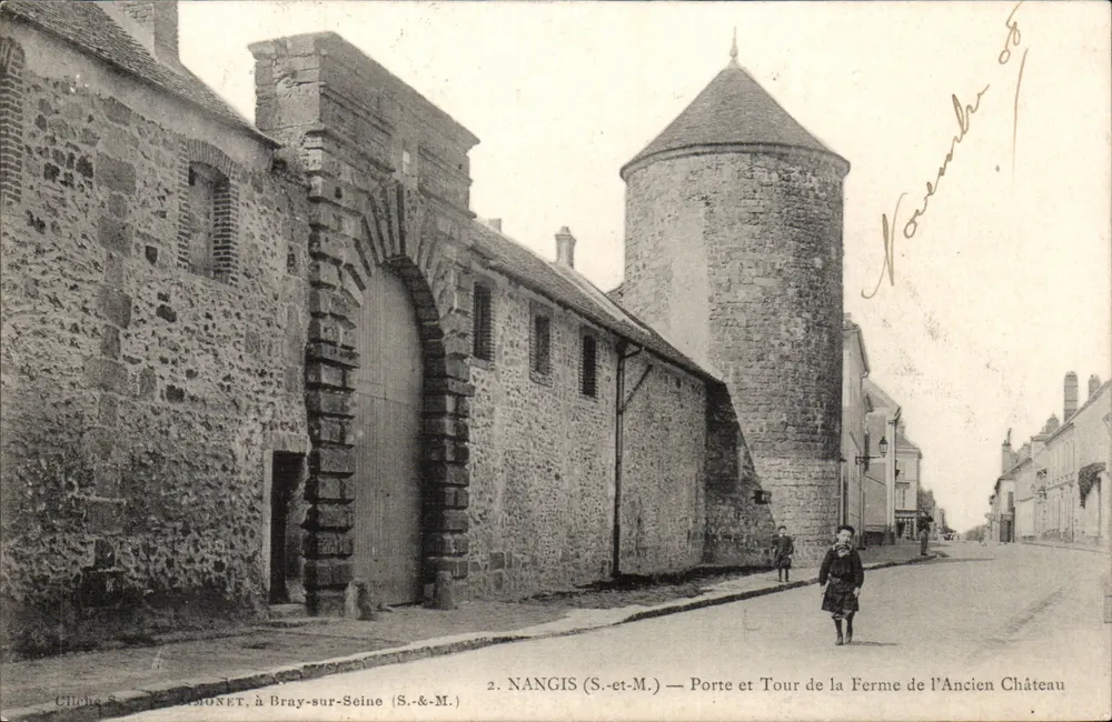 Nangis (S.-et-M.) — Tor und Turm der Farm des alten Schlosses — Cliché S. MONET, in Bray-sur-Seine (S.&M.) - Vorderseite