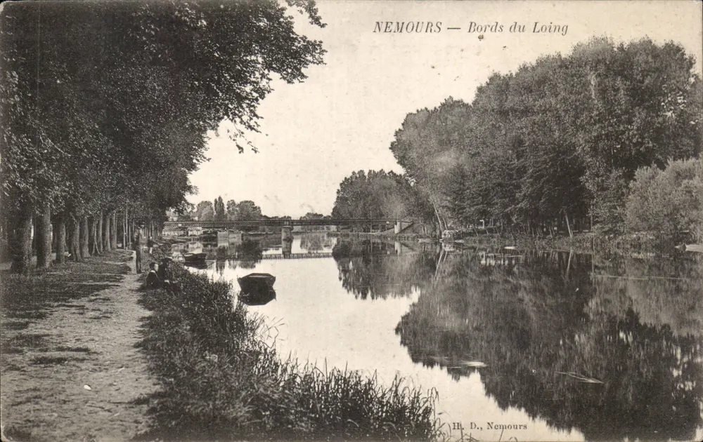 Nemours — Margens do Loing — H. D., Nemours - Frente