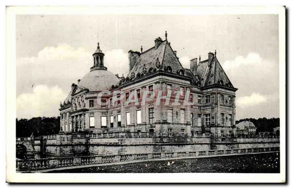 Schloss Vaux-le-Vicomte — Südostfassade — Cie des Arts Photométiques, Paris - Vorderseite