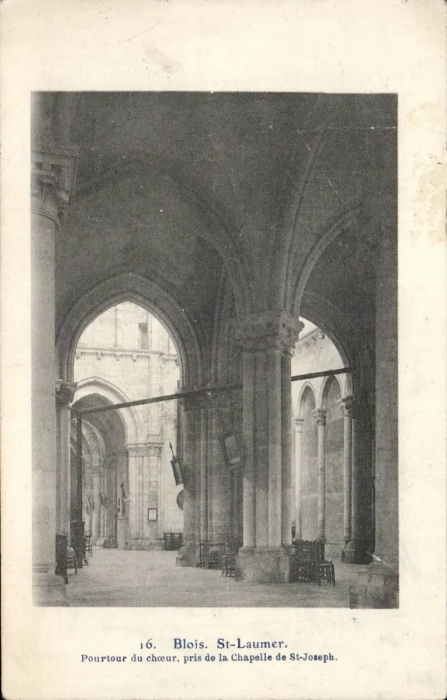 Blois - Innenansicht des Chors der Kapelle Saint-Joseph — St-Laumer — Éditeur E. DESAIX, n°16 - Vorderseite