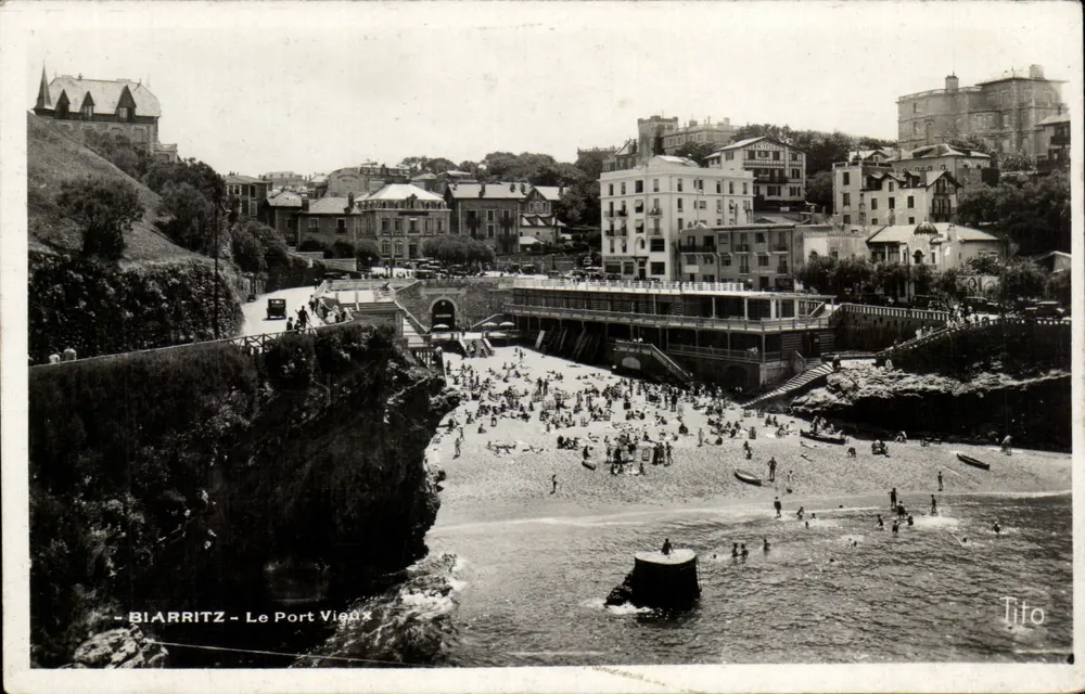 Biarritz - O Porto Velho — Tito - Frente
