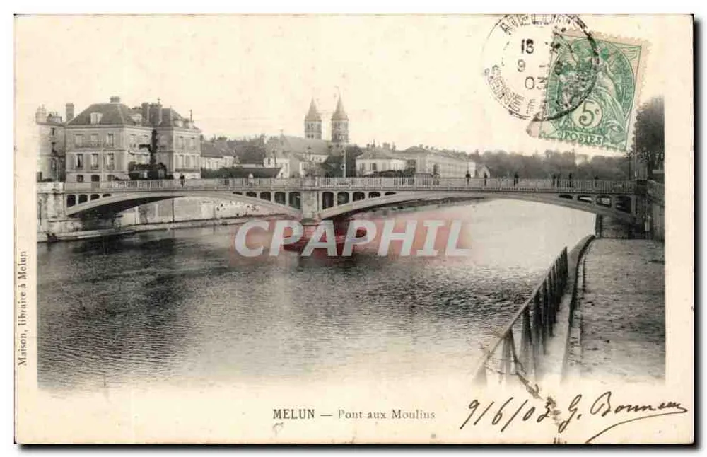 MELUN — Ponte dos Moinhos — Casa, livraria em Melun - Frente