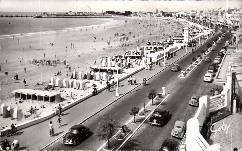 Les Sables-d'Olonne (Vendée) — Übersicht der Strand — Editions Gaby, Nantes - Vorderseite