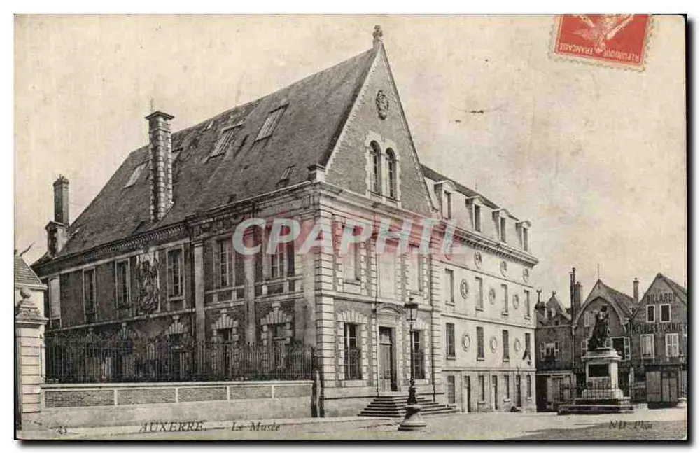 Auxerre — O Muste — Villard & Neuvillette, editora - Frente