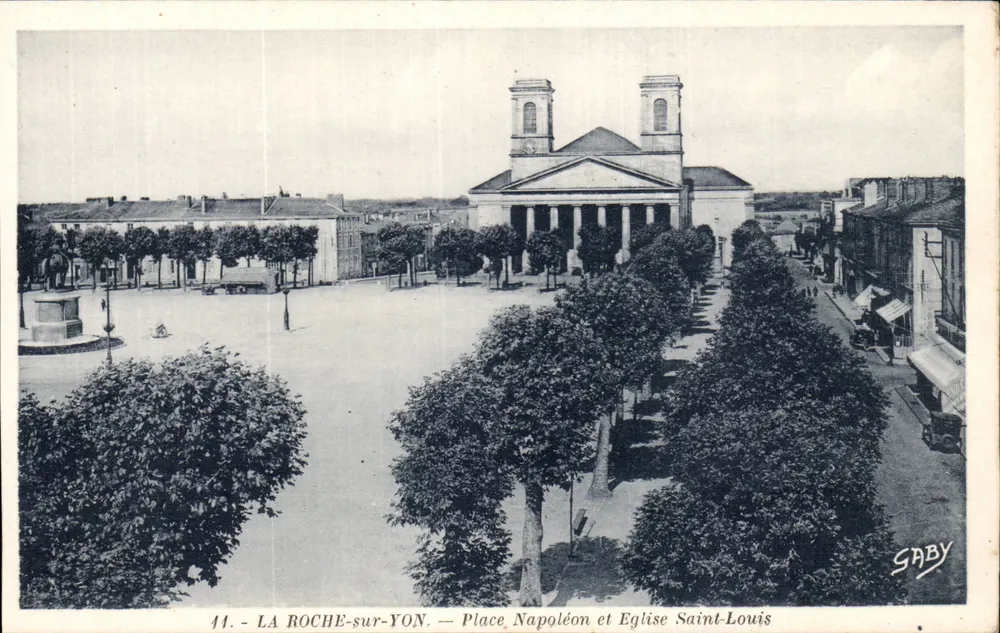 La Roche-sur-Yon — Place Napoléon und Kirche Saint-Louis — Gaby - Vorderseite