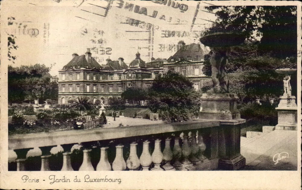 Paris - Jardim do Luxembourg — vista do parque com estátuas e balaustrada — editor Photolux, n° 1037 - Frente