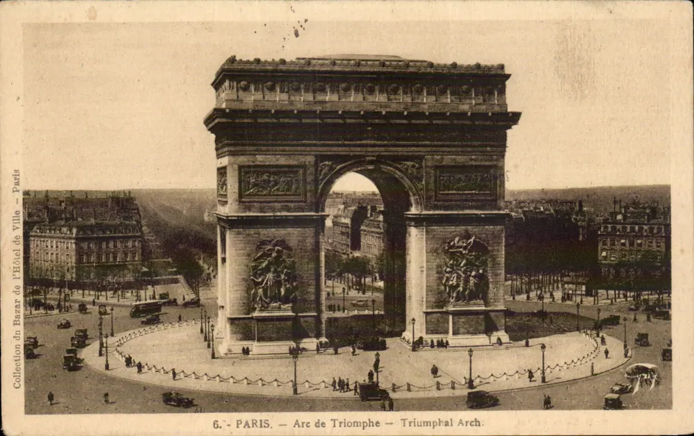Paris — Arco do Triunfo — editor Bazar de l'Hôtel de Ville, n°6 - Frente