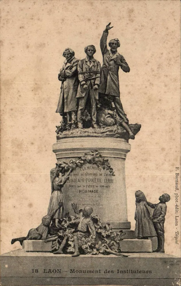 Laon — Monumento aos Professores — F. Barnaud, fot.-edit. Laon - Depósito - Frente