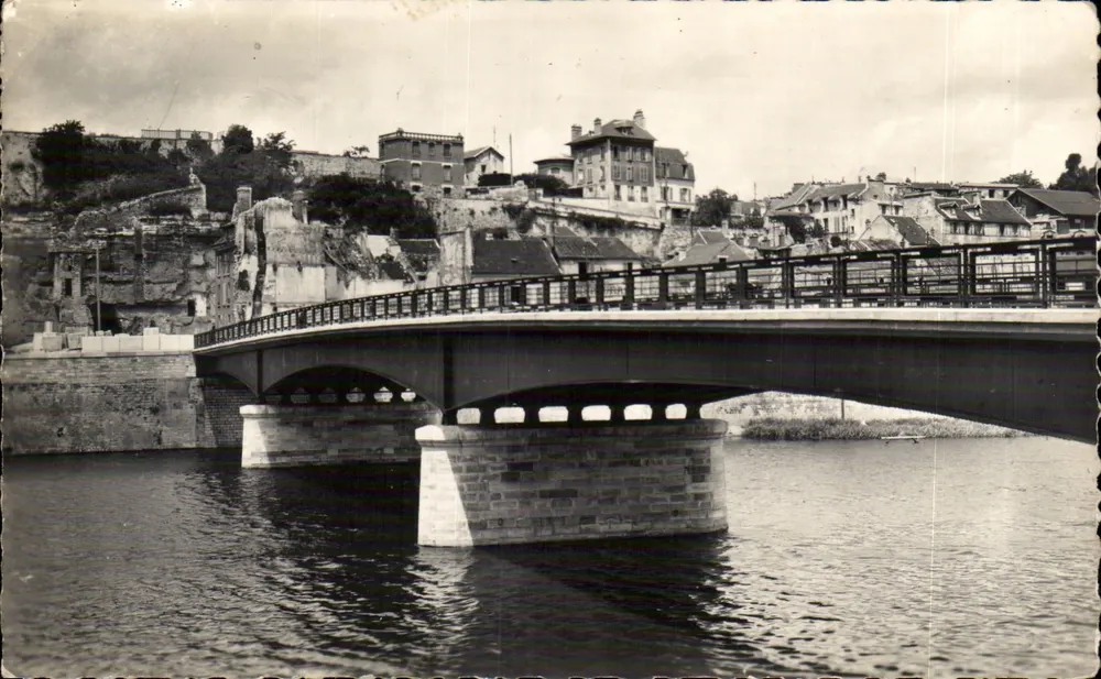 O Novo Ponte em Pontoise — AC. 3. PONTOISE - Frente