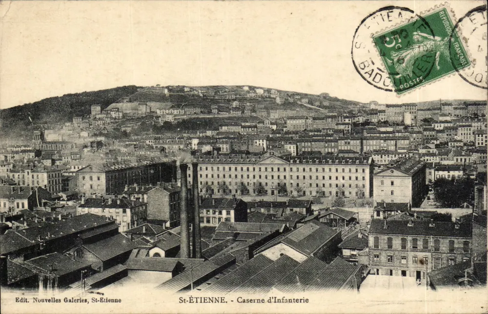 St-ÉTIENNE - Casa de Infantaria — Edit. Nouvelles Galeries, St-Étienne - Frente