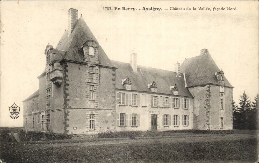 Castelo da Vallée, fachada Norte — Assigny, Em Berry — editor A. Auxenfans, n° de série 1753 - Frente