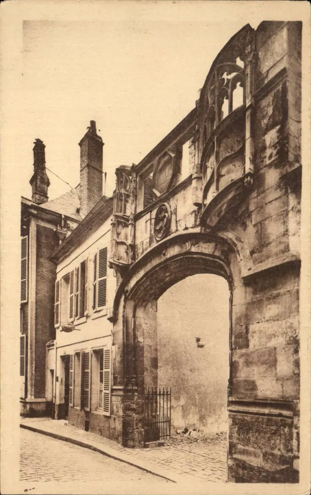 Alte Tür in der Sérurier-Straße — Laon — Verleger: Laty et Neurdein, 44, rue Letellier, Paris - Vorderseite