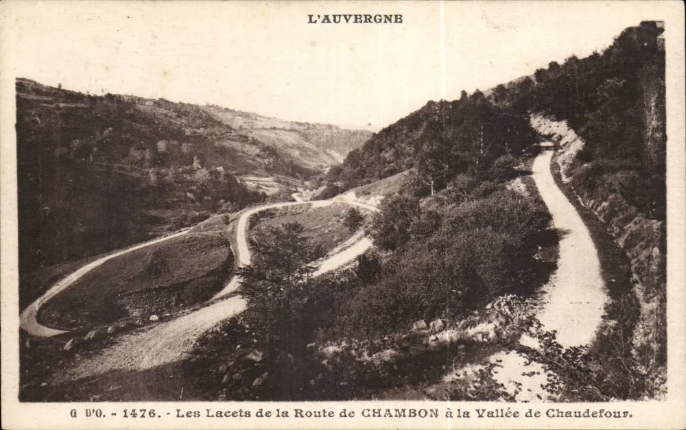 Die Kurven der Straße von Chambon zur Chaudefour-Tal — L'Auvergne — G D'O. - 1476 - Vorderseite