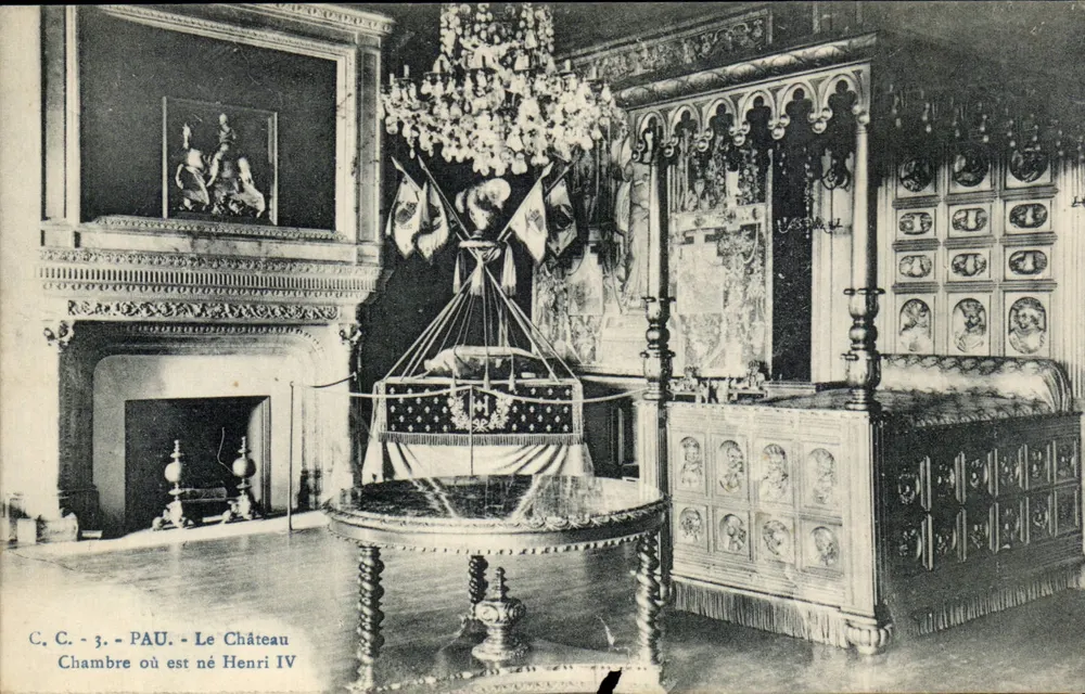 Pau - Das Schloss - Zimmer, in dem Heinrich IV geboren wurde - Vorderseite