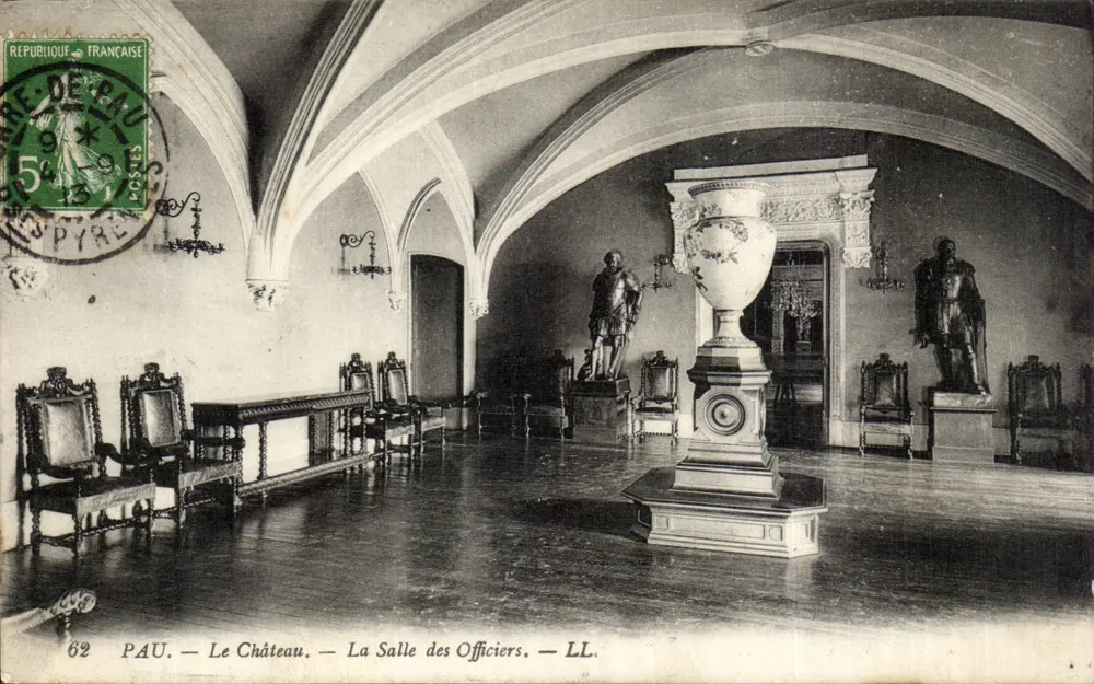 Pau — Das Schloss — Die Offiziershalle — LL. — Nr. 62 - Vorderseite