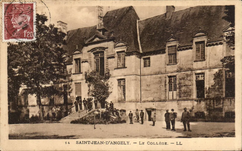 Saint-Jean-d'Angély — Het College — LL - Voorkant