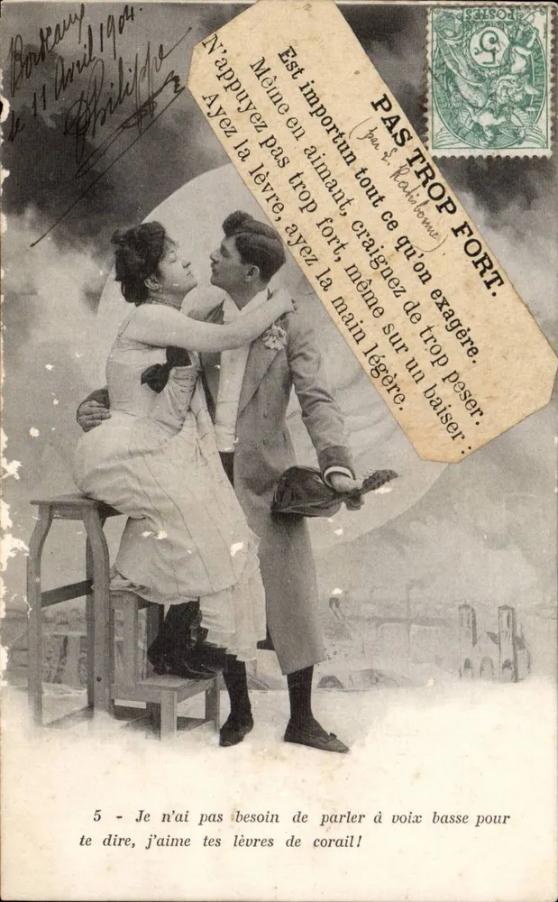 Couple amoureux — scène de bain sous un parasol — éditeur : J. & S. Racheborne, n°5 - Vorderseite