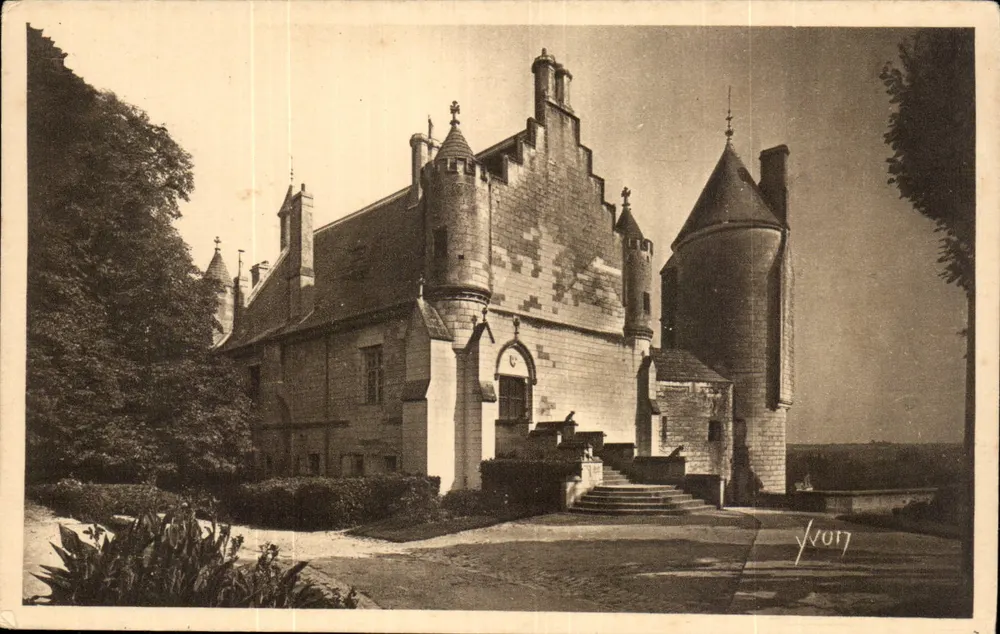 Castelo de Loches — O Logis do Rei — Edição de Arte YVON, n°90 - Frente