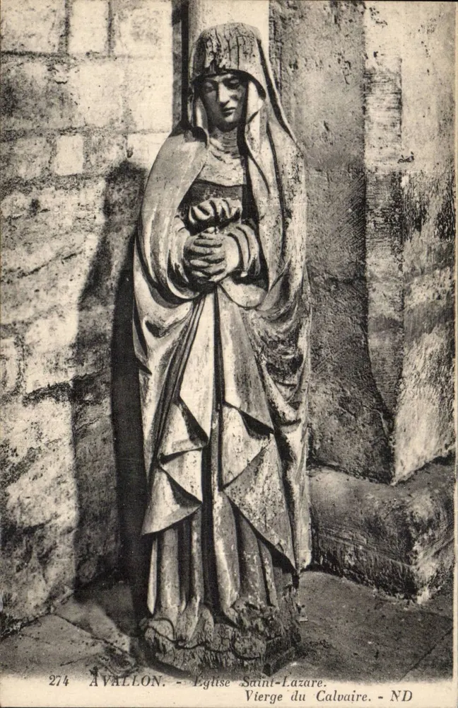Avallon — Statue der Jungfrau vom Kalvarienberg — Kirche Saint-Lazare - Vorderseite