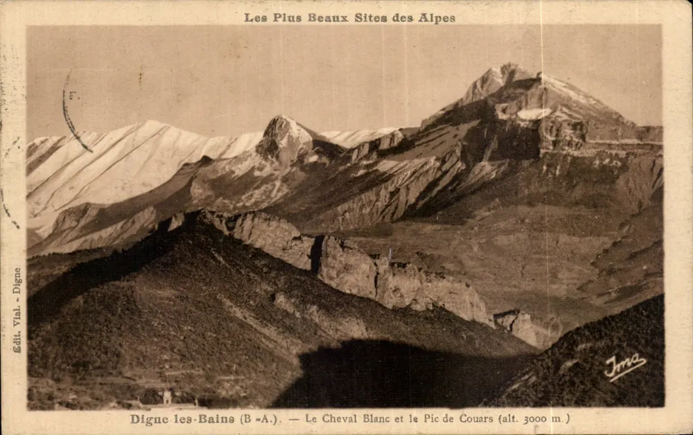 Digne-les-Bains (B.-A.) — Weißes Pferd und Couars-Gipfel (Höhe 3000 m.) — Digne Vial - Vorderseite