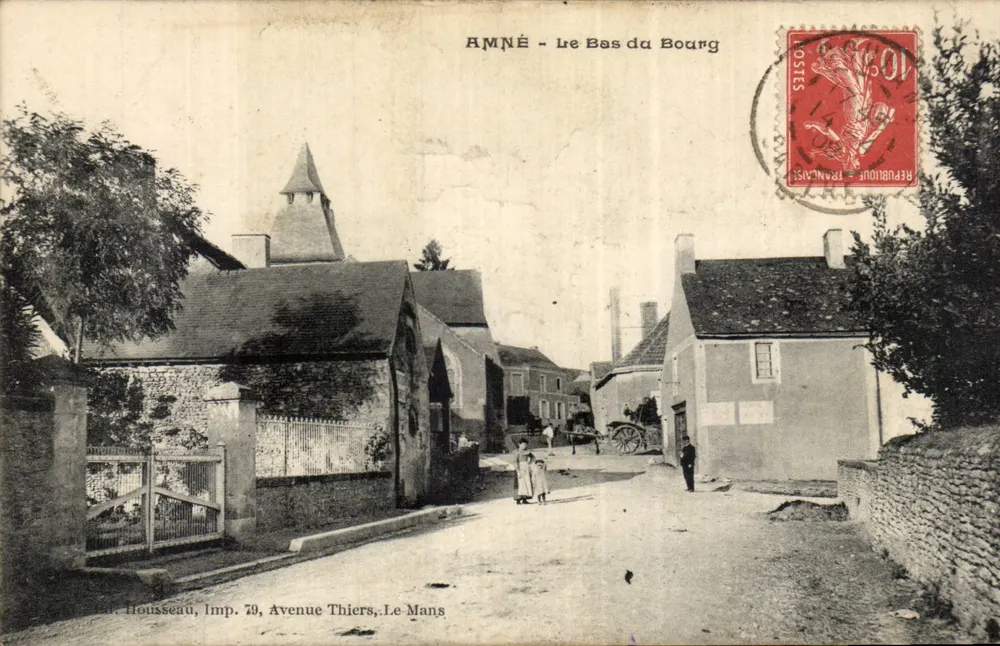 Amné - O Baixo do Bourg — vista da rua com editor Ld. Housseau, Imp. 79, Avenida Thiers, Le Mans - Frente