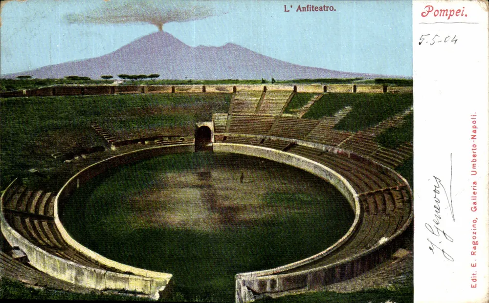 Pompeii — Der Amphitheater mit dem Vesuv im Hintergrund — Edit. E. Ragozino, Galleria Umberto-Napoli - Vorderseite